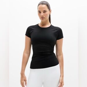 Athleta Black Momentum Seamless Tee